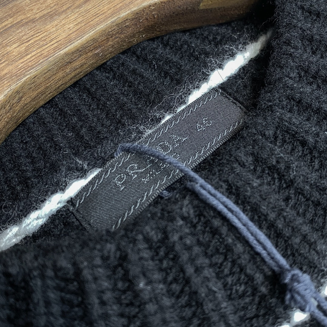 J459220 라운드넥 스웨터